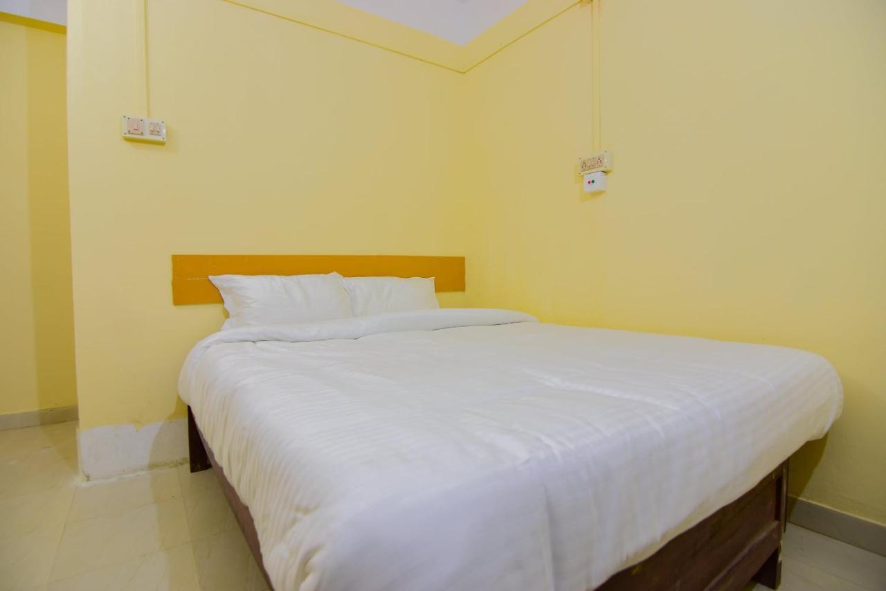 Spot On 30735 Dreamland Guest House Dispur Buitenkant foto