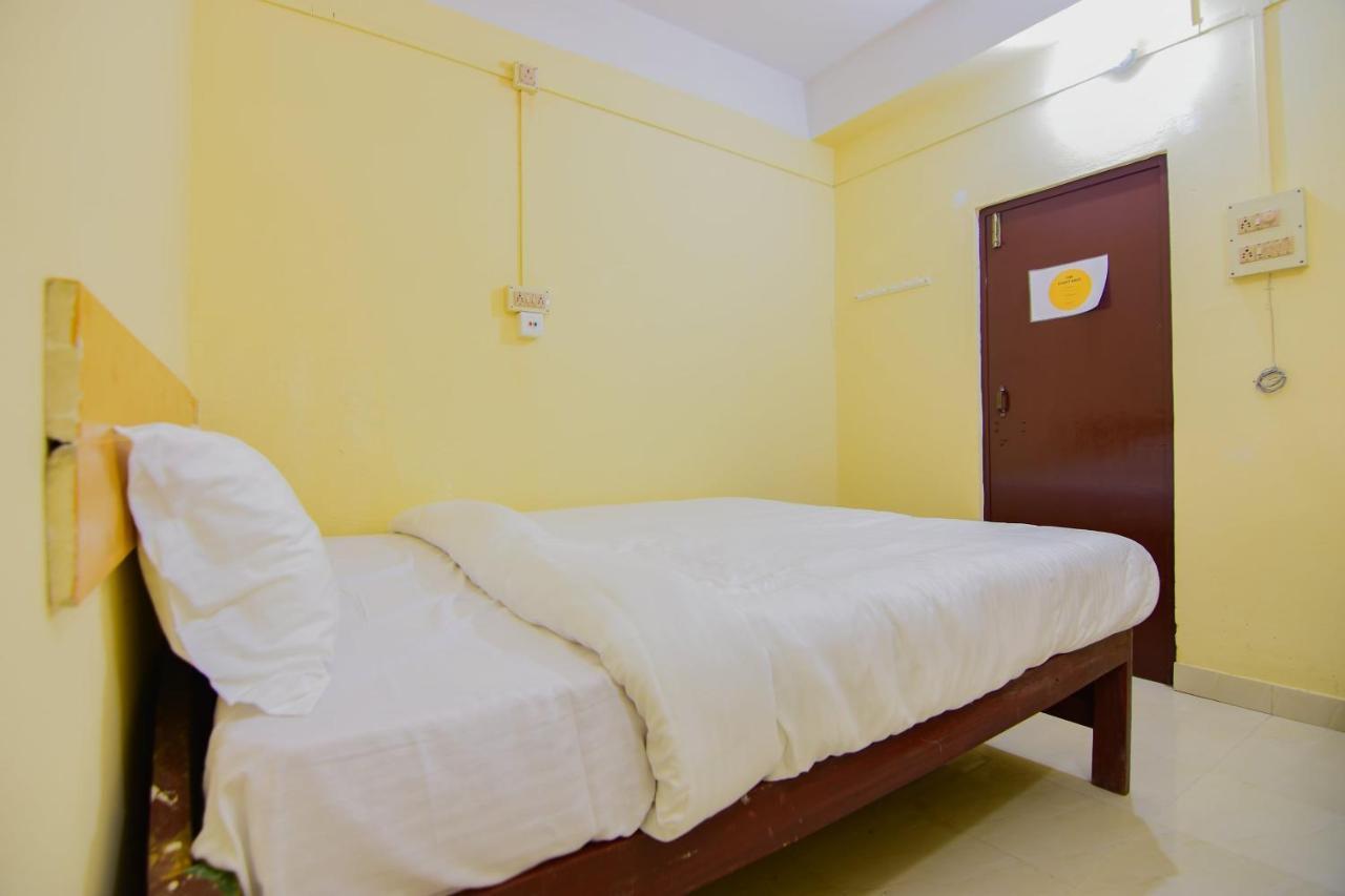 Spot On 30735 Dreamland Guest House Dispur Buitenkant foto