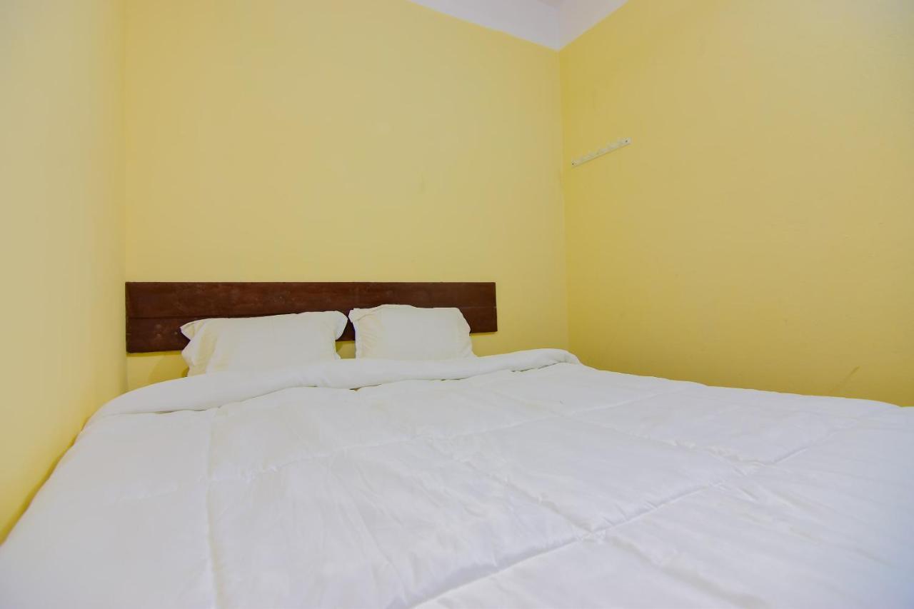 Spot On 30735 Dreamland Guest House Dispur Buitenkant foto