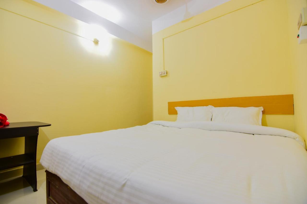 Spot On 30735 Dreamland Guest House Dispur Buitenkant foto
