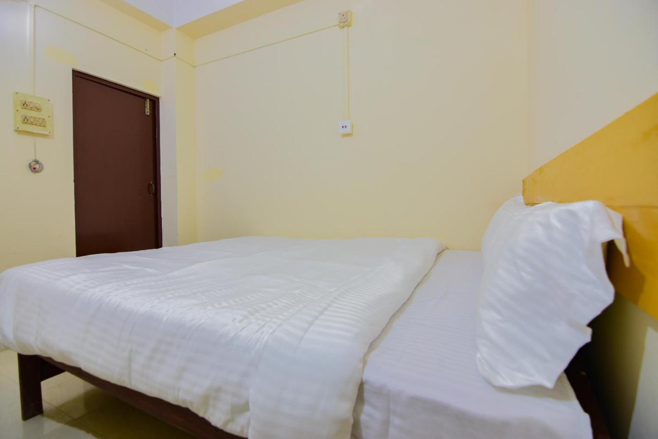 Spot On 30735 Dreamland Guest House Dispur Buitenkant foto