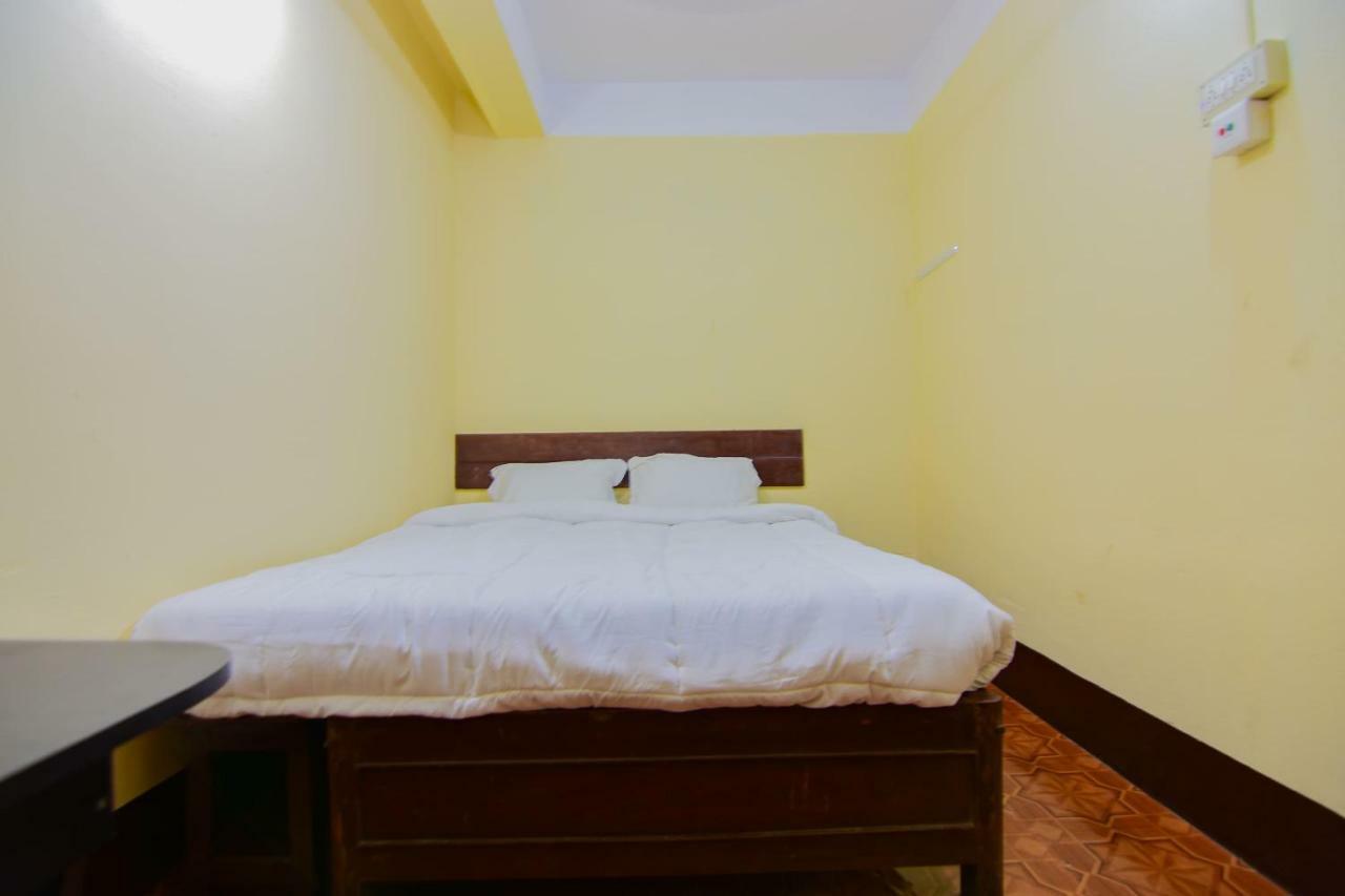 Spot On 30735 Dreamland Guest House Dispur Buitenkant foto