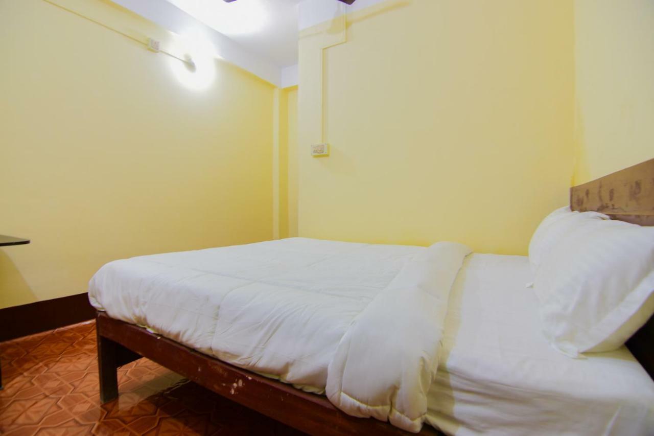 Spot On 30735 Dreamland Guest House Dispur Buitenkant foto